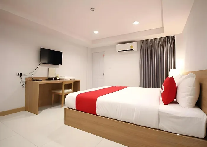 Super Oyo 483 Pannee Hotel Khaosan