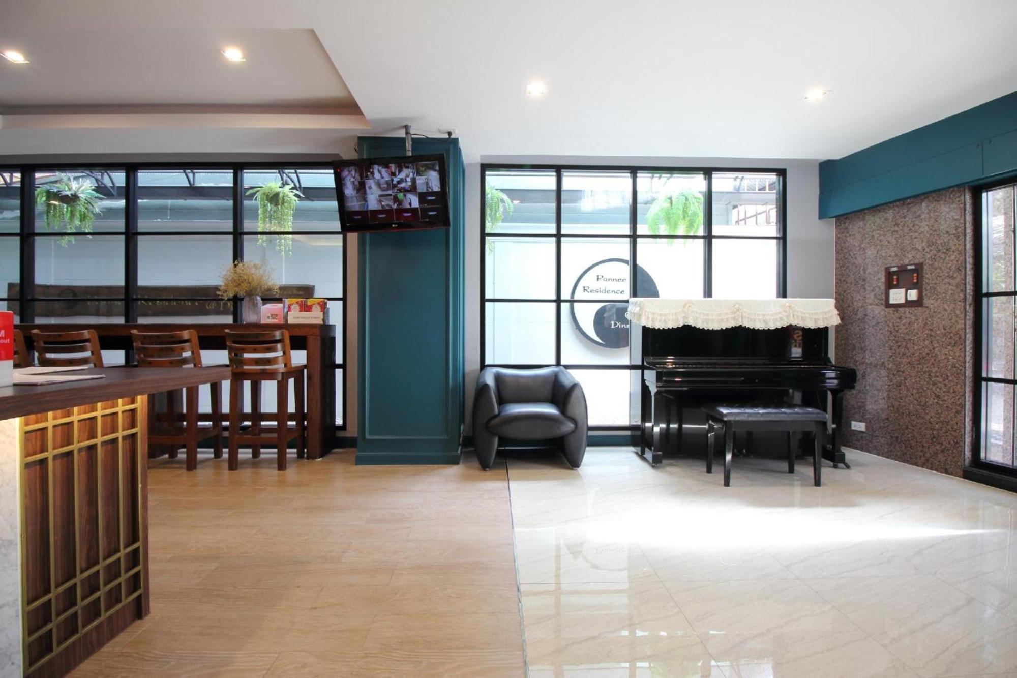 Super Oyo 483 Pannee Khaosan 3*